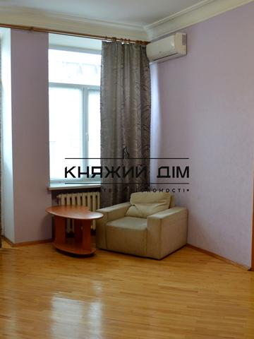 Велика Васильківська вул. (Червоноармійська), 29