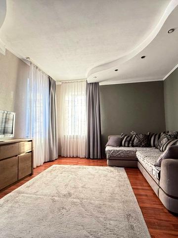 Мануйлівський просп. (Воронцова)