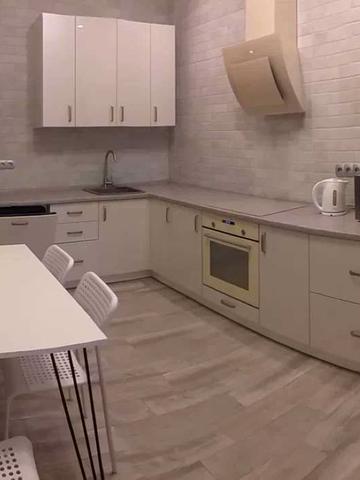 Лугова вул.