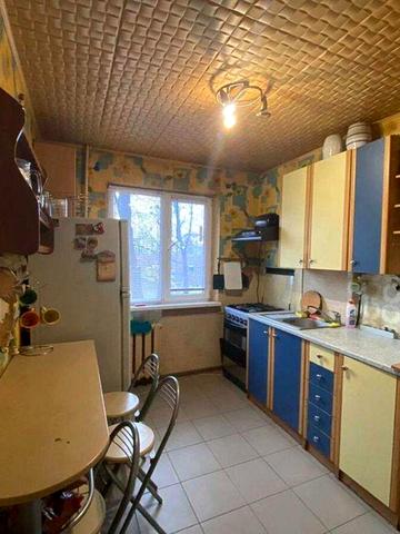 Борщагівська вул., 8