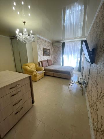 Таїрова вул., 6