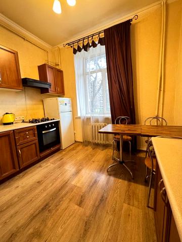 Адміральська вул., 29