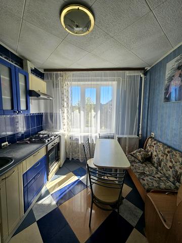 Єнтузіастів, 6а