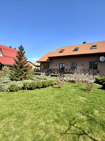Паркова вул.