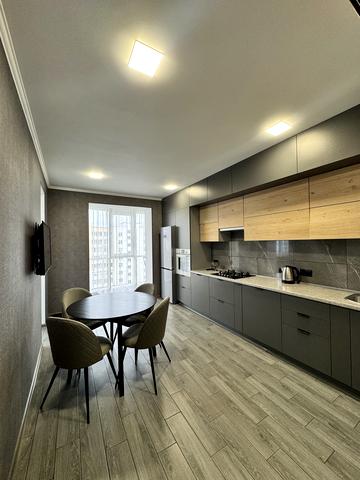 Зарічанська вул., 11л