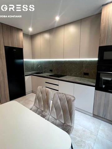 Хіміків вул., к 19, 20