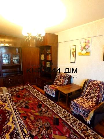 Велика Васильківська вул. (Червоноармійська), 94