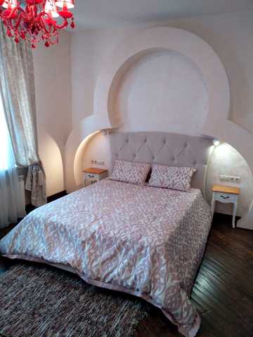 Хрещатик вул. (Kreschatic), 21
