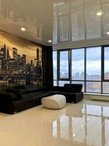 Дніпровська набережна вул., 14