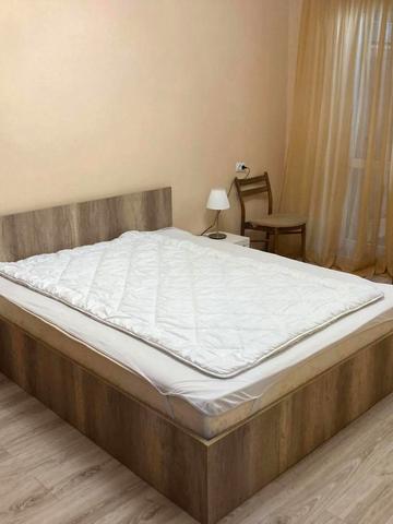 Олени Кульчицької вул., 11
