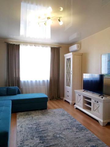 Андрія Аболмасова вул. (Панельна), 7