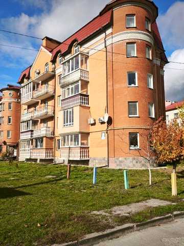 Симона Петлюри вул., 21