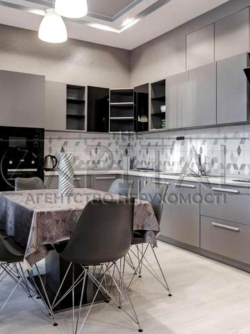 Еспланадна вул., 30