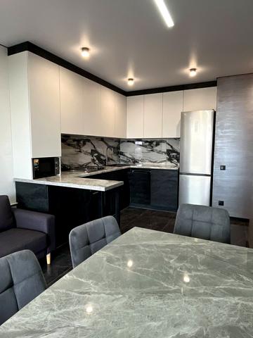 Флотська вул., 10-Б