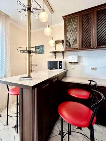 Вацлава Гавела бульв. (Івана Лепсе), 9-А