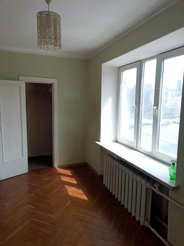Лесі Українки бульв., 30