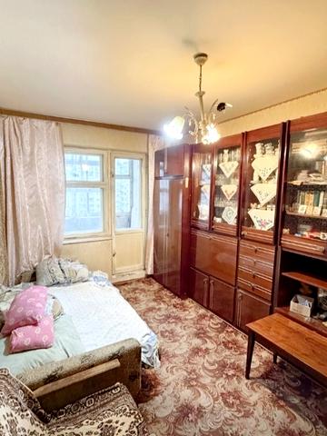 Червоної Калини просп. (Володимира Маяковського), 81-Б