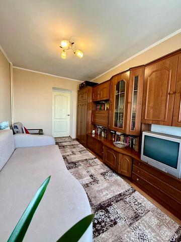 Дмитра Яворницького вул., 2-Б