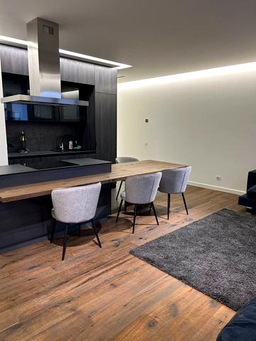 Відрадна вул., 15