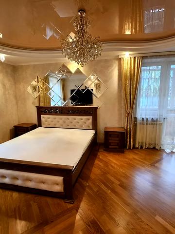 Юліана Целевича вул., 36в