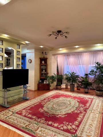 Старонаводницька вул., 4