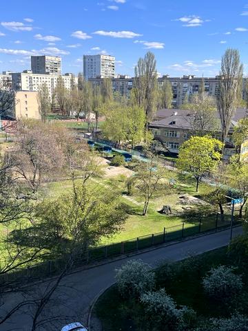 Русанівська набережна вул., 6