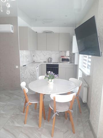 Львівська вул., 15б