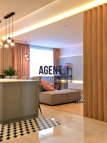 Академіка Вернадського бульв., 24