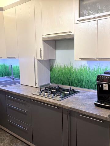 Черкаська вул., 38