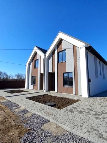 Підлісна вул.