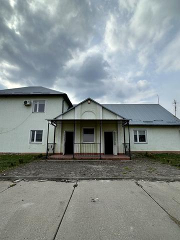 Львівська вул., 1