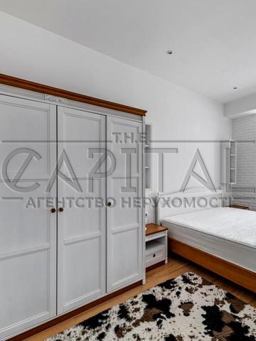 Жилянська вул., 118