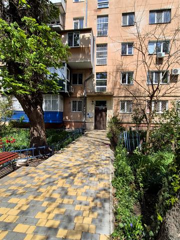 Миру просп. (Леніна), 17