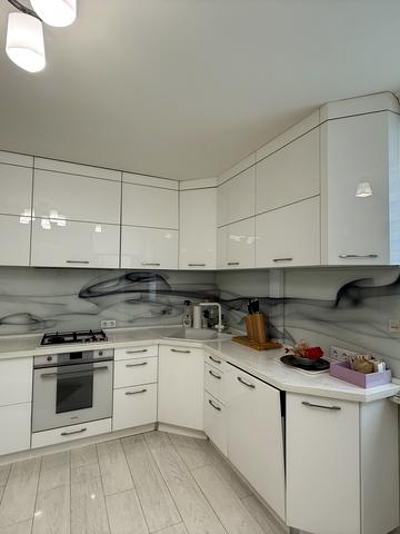Академіка Корольова вул., 26а
