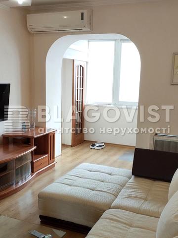 Анни Ахматової вул., 13-Б