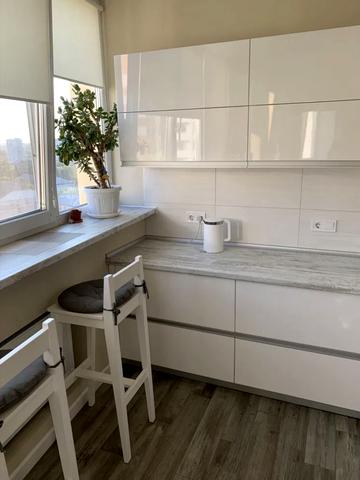 Георгія Тарасенка вул. (Плеханівська), 18б