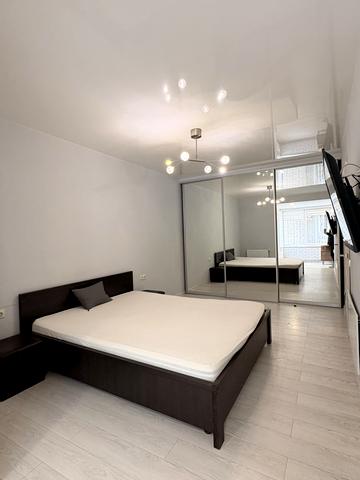 Хлібна вул., 23