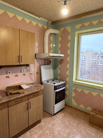 Червоної Калини просп. (Володимира Маяковського), 18