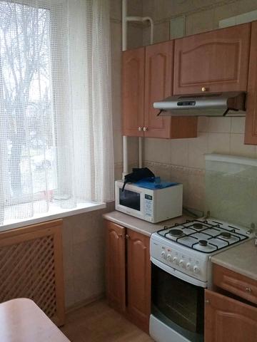 Незалежності вул. (Титова), 3
