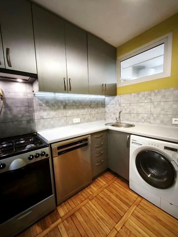 Петра Ніщинського вул., 12