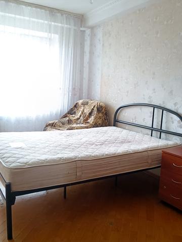Ореста Левицького вул. (Академіка Курчатова), 25/37