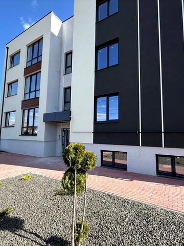 Поповича вул., 37