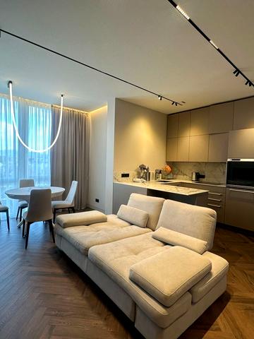 Миколи Бобяка вул., 1-Б