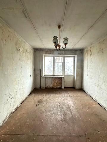 Карагандинська вул., 9