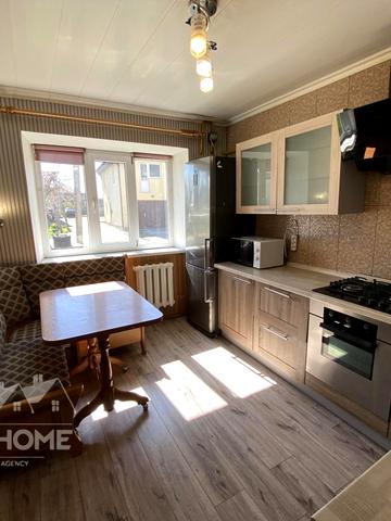 Вул. Шкільна, 9