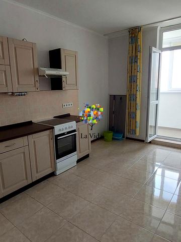 Воскресенська вул., 14-Е