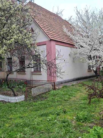 Миронівська вул., 1г
