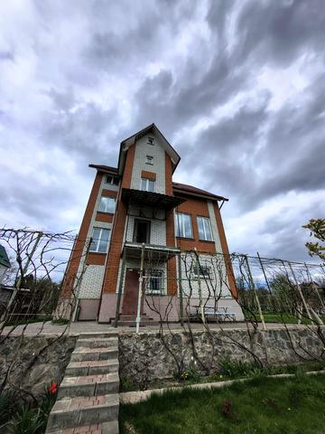 Петлюри вул. (Купріна), 11/3