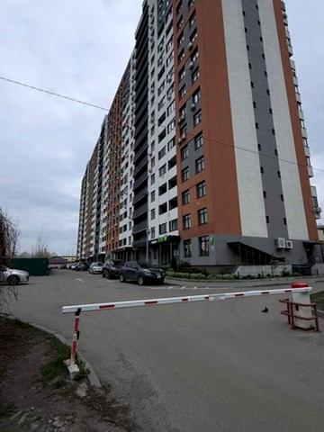 Вацлава Гавела бульв. (Івана Лепсе), 28