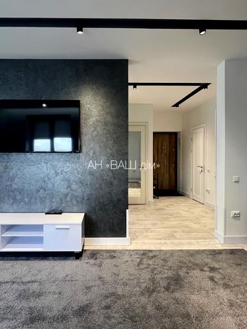 Залізнична вул., 3